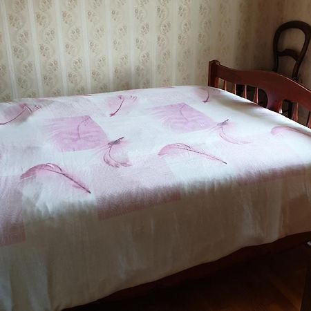 ריום Les Chambres Chez David מראה חיצוני תמונה